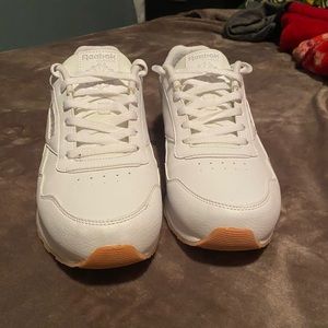 These are barely used classics. Any wear and tear is clearly shown in pics.